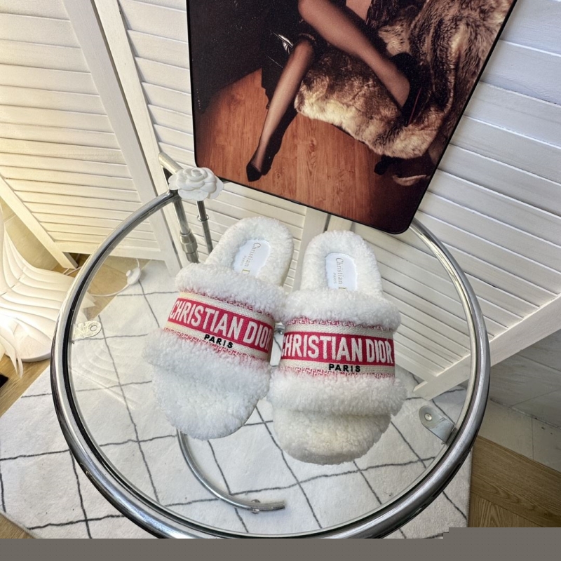 ch**an D*or slippers